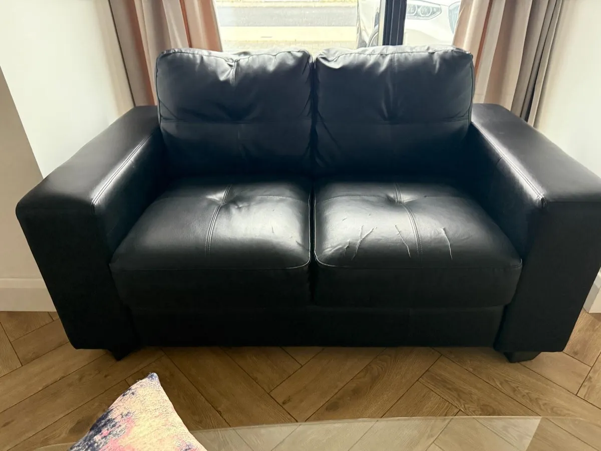 Couch 3+2 - Image 1