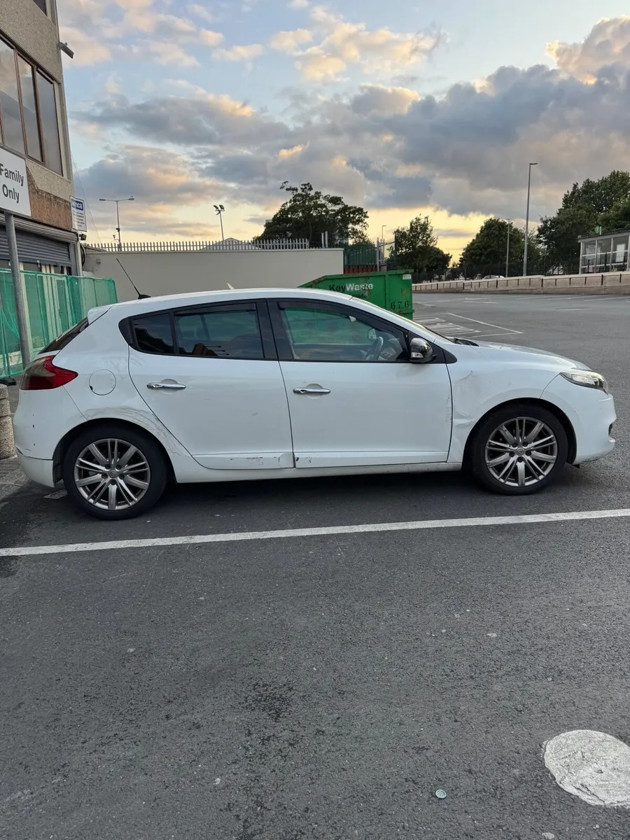 Renault Megane 2013 - Image 1