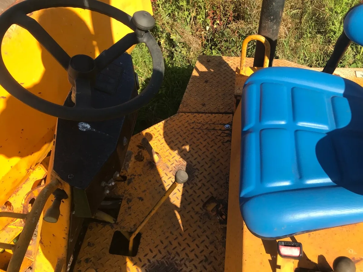 Site Dumper - Thwaites 6 Ton - Image 4