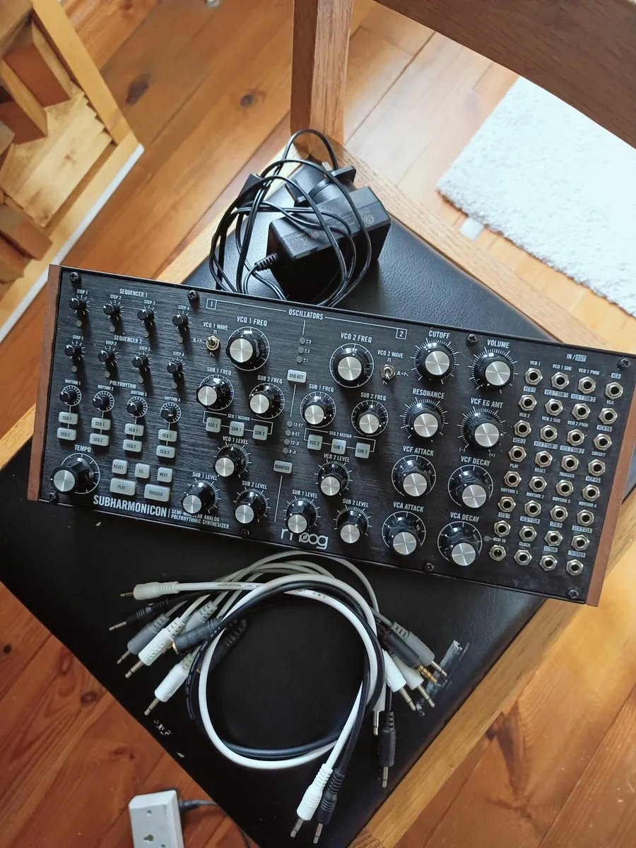 Moog Subharmonicon