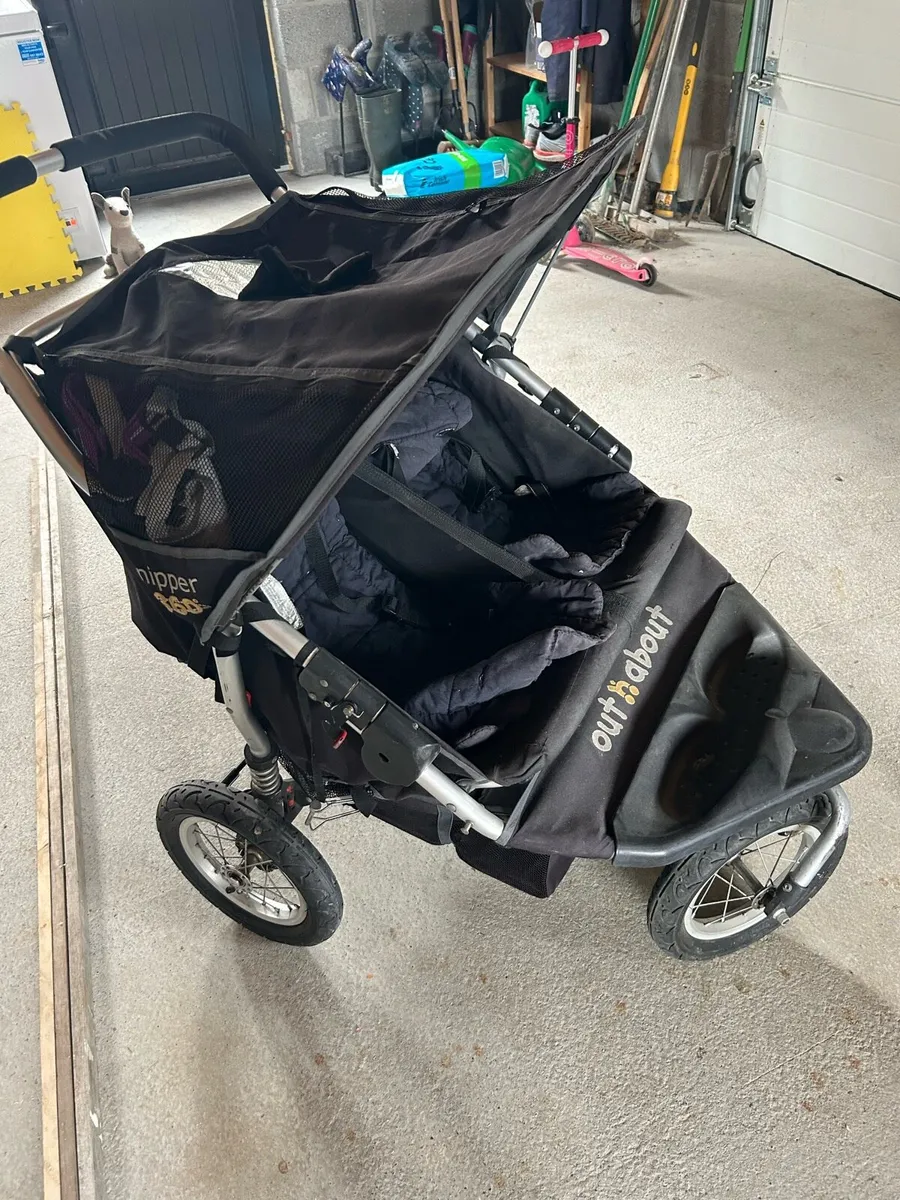 Out n about double buggy - Image 1
