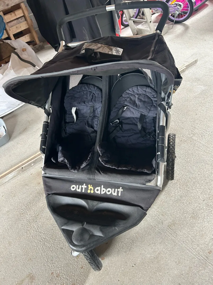 Out n about double buggy - Image 3