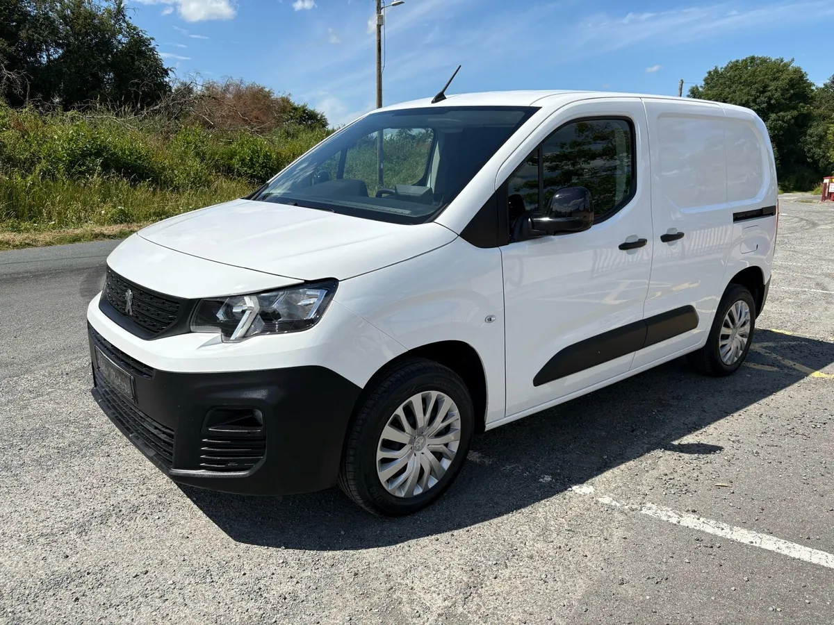 2022 🇮🇪(221) 🇮🇪PEUGEOT PARTNER PREMIUM 100BHP - Image 4