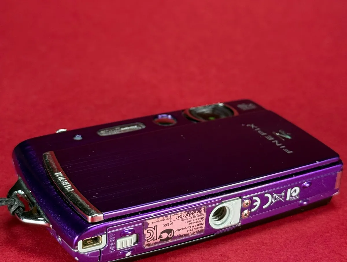 FujiFilm FinePix Z110 Purple 14.0MP 5x Zoom - Image 3