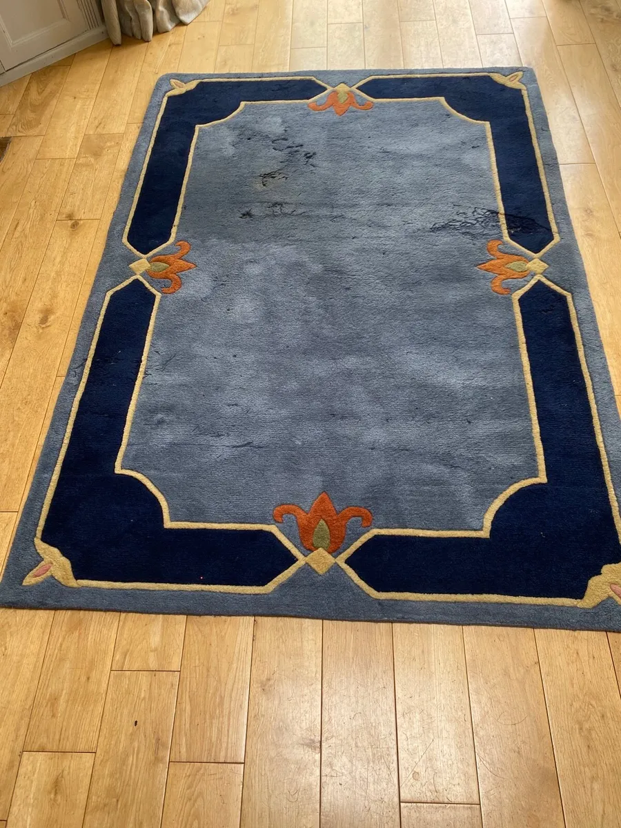 Rug  and foot spa - Image 2