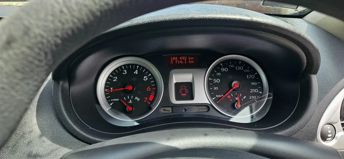 Renault Clio 2010 1.2 16V Royale Eco - Image 2