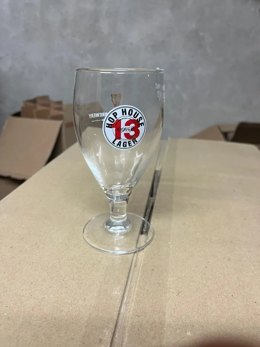 Pint glasses - Image 1