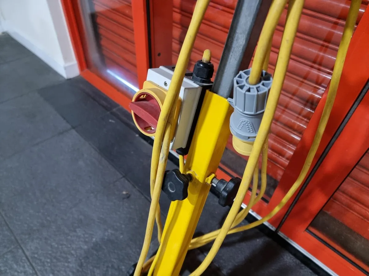 SPE Vinyl Floor Tile Lifter 110v - Image 3