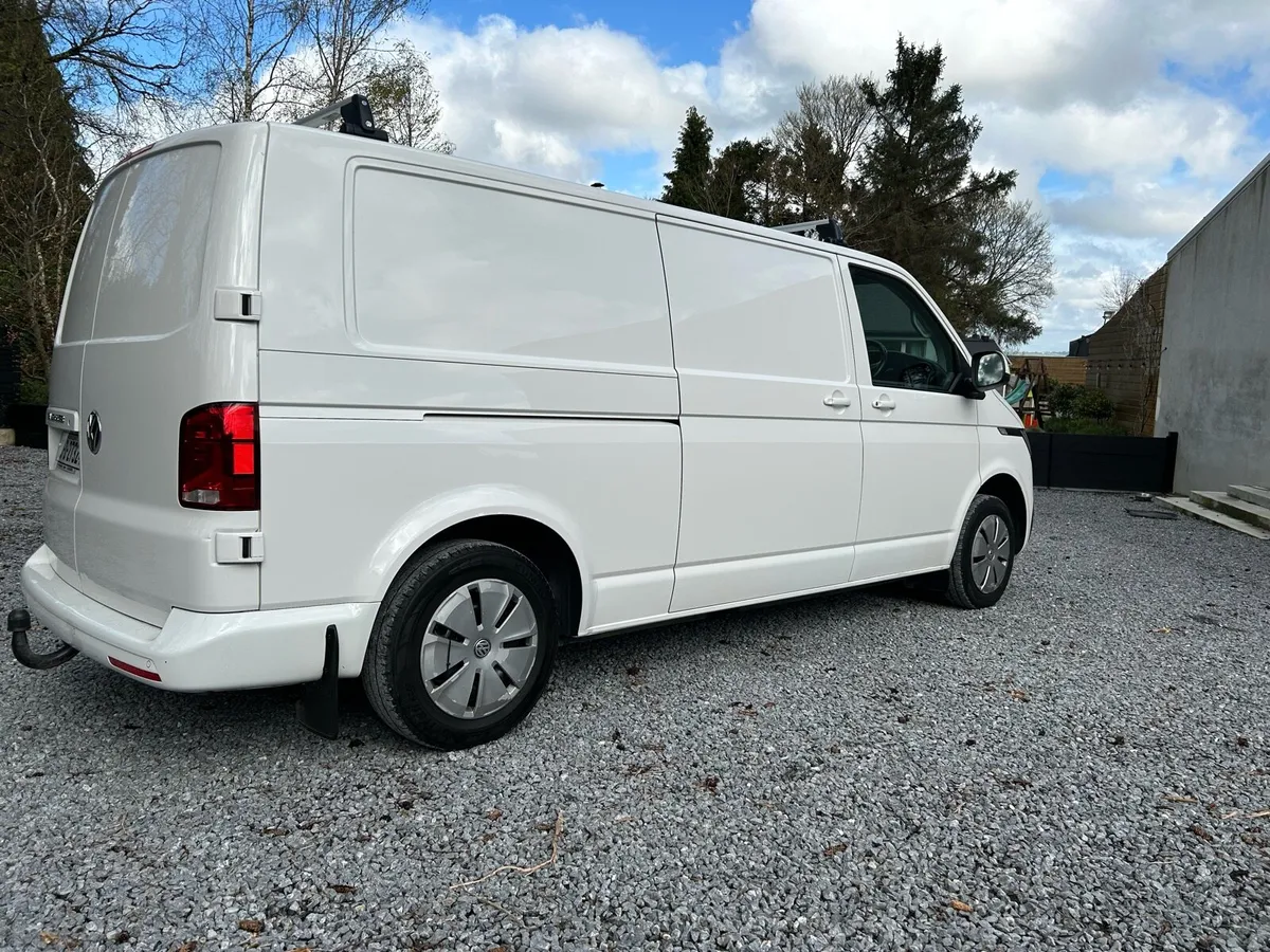 Immaculate Volkswagen Transporter! - Image 4