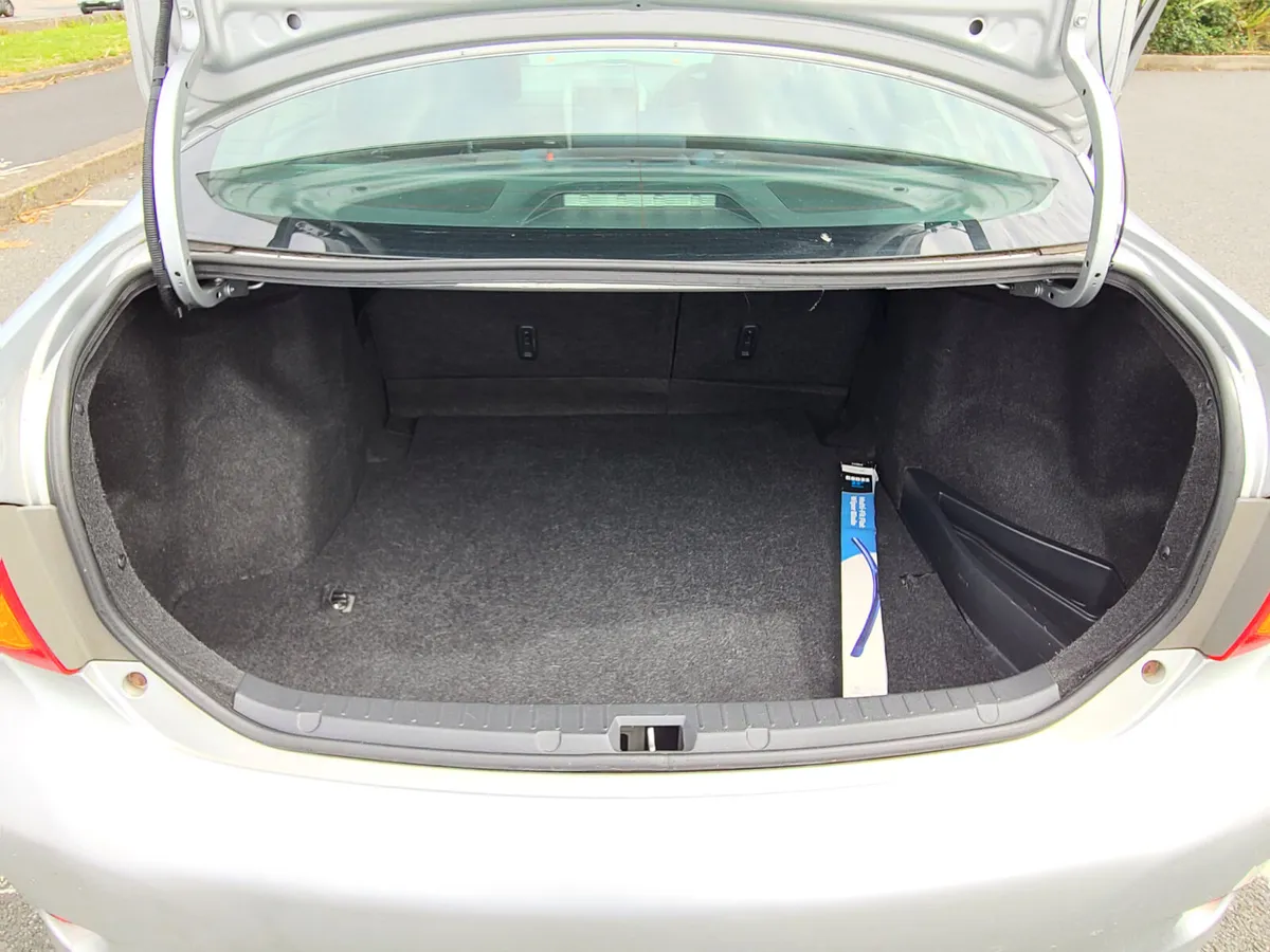 Toyota Corolla 2008 - Image 3