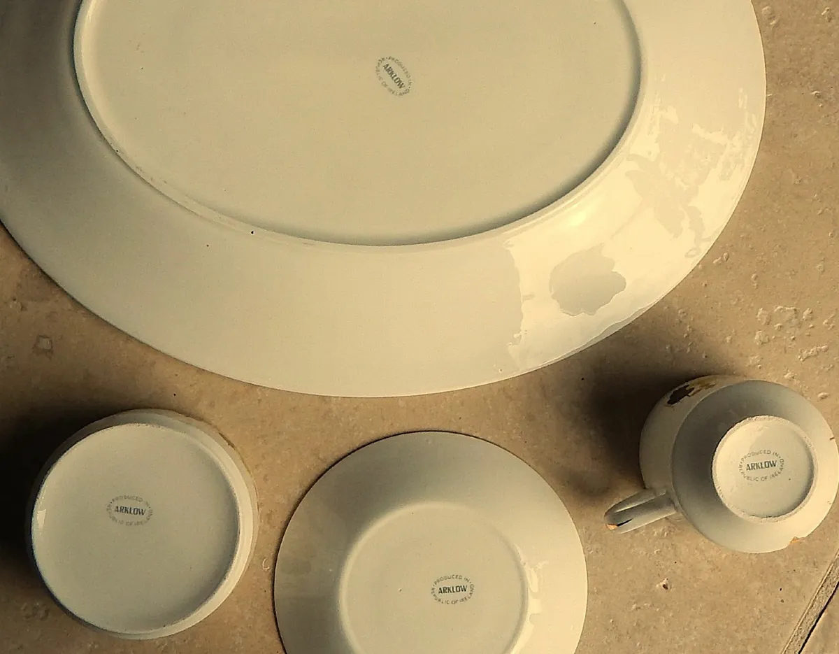12 Piece Vintage Arklow Pottery Coffee Set - Image 4