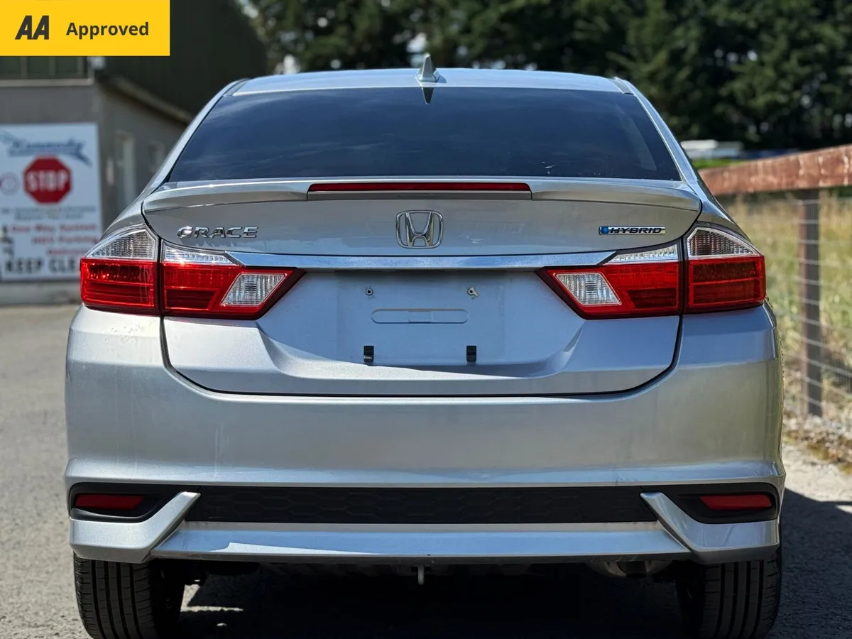 🌟 2019 Honda Grace 1.5 Hybrid LX Apple carplay🌟 - Image 4