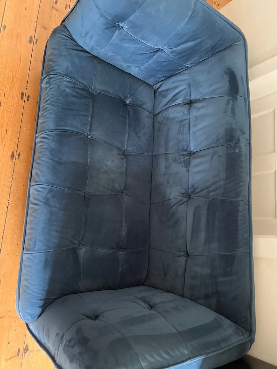 Danske Mobler - Jonna Navy Velvet Couch - Image 2