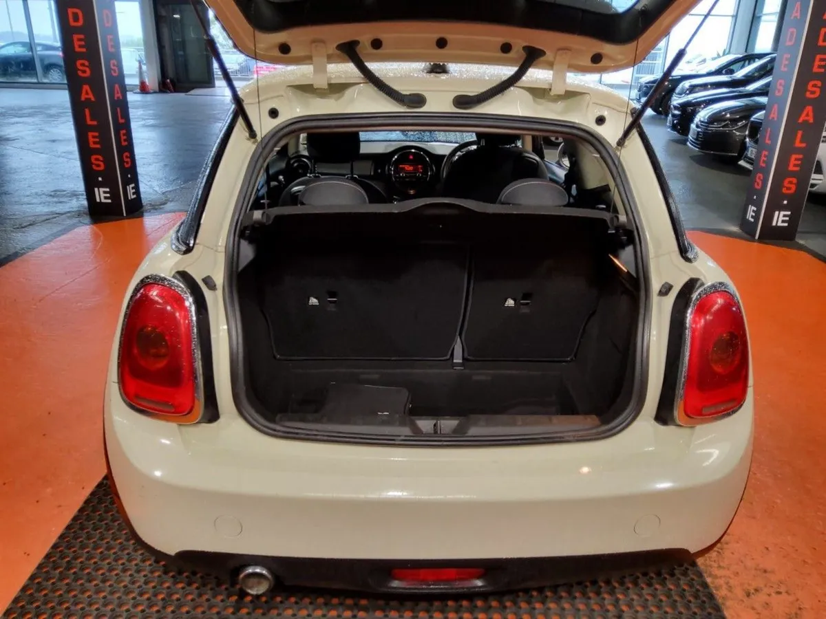 MINI Cooper Cooper D - Image 4