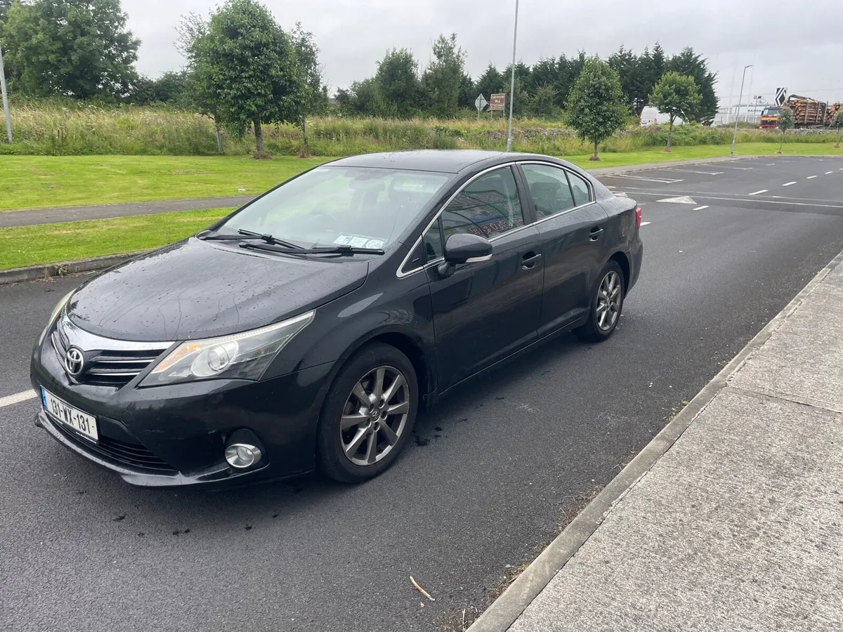 2013 Toyota avensis - Image 2