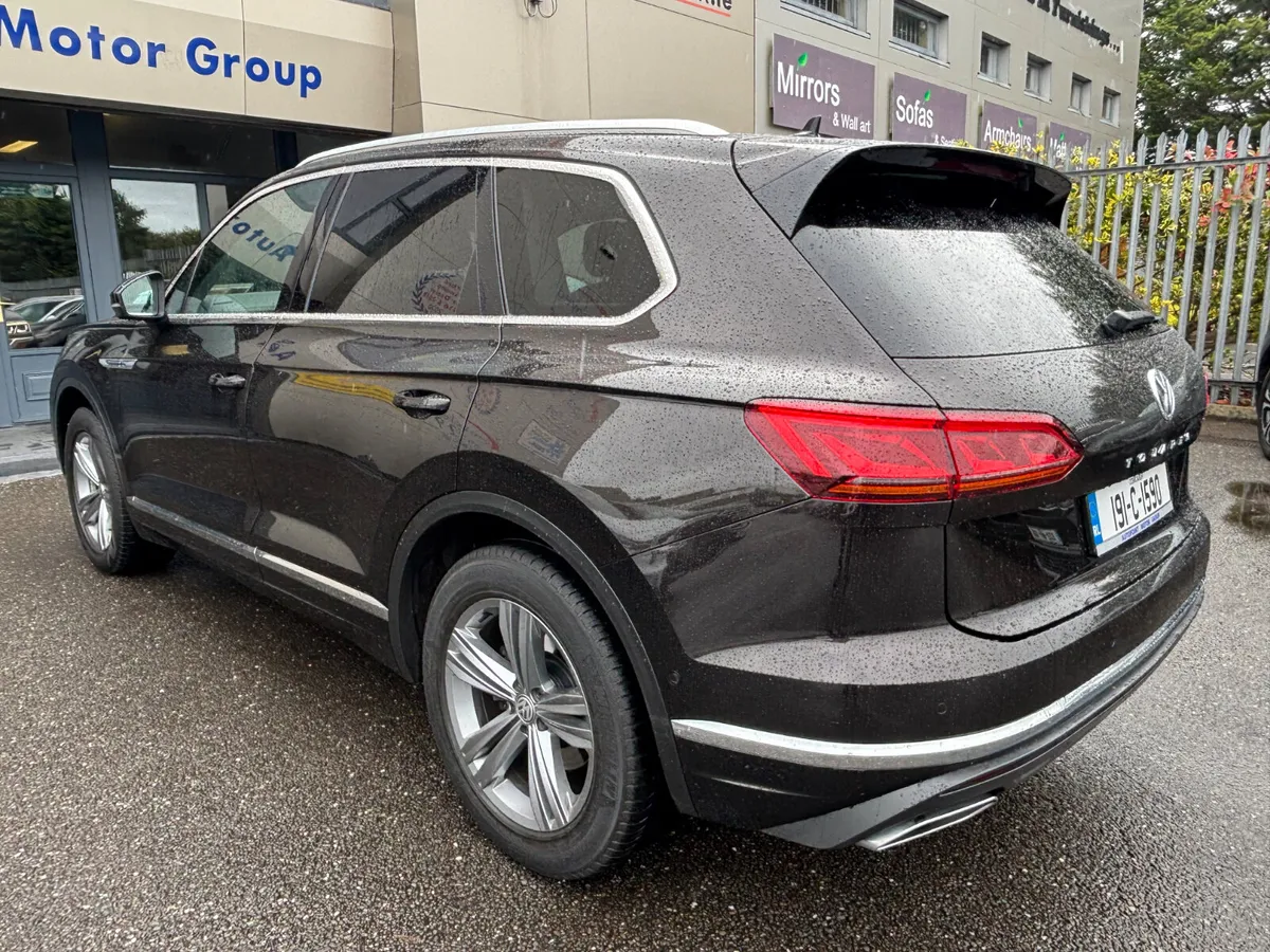 3.0 TDI V6 DESIGN DSG (High Spec) - SAVE 2000eur - Image 2