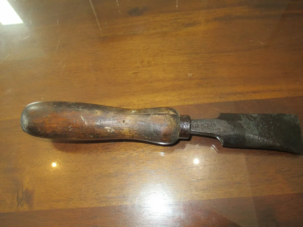 Antique Sanderson Brothers Palmyra Curved Chisel - Image 3