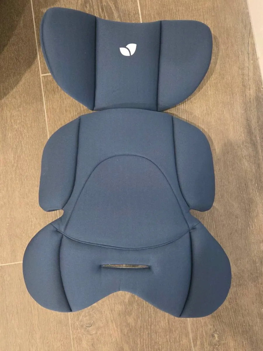 Joie all stages carseat - Image 3