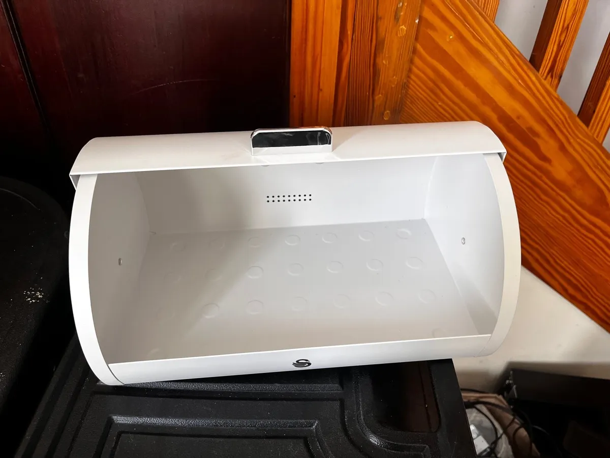 Bread Bin - Image 1