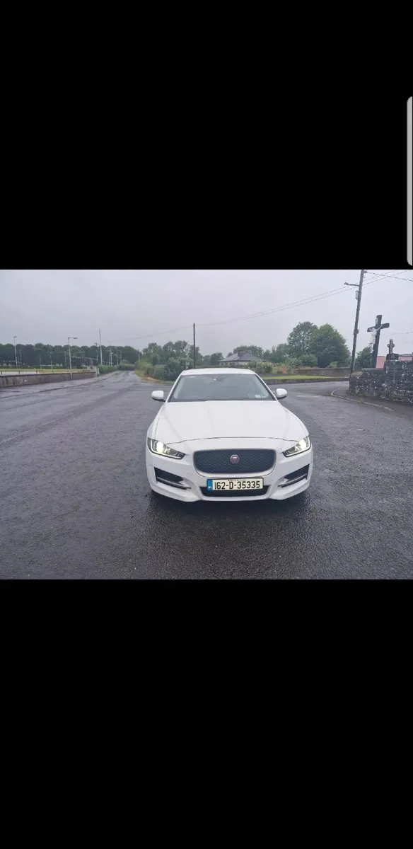 Jaguar XE 2016 - Image 2