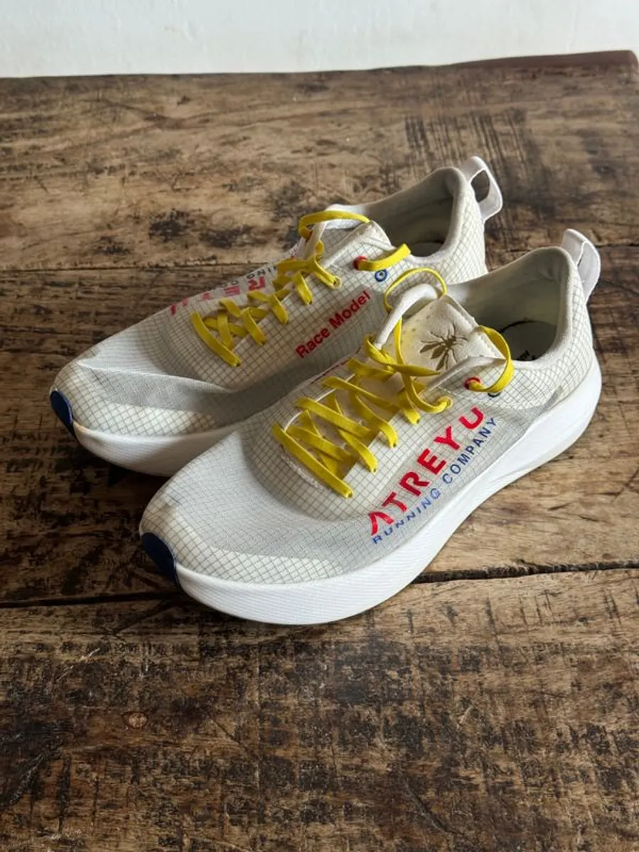 Atreyu Race Model - Carbon Plated Running Shoe. Size 45.5 - Image 1