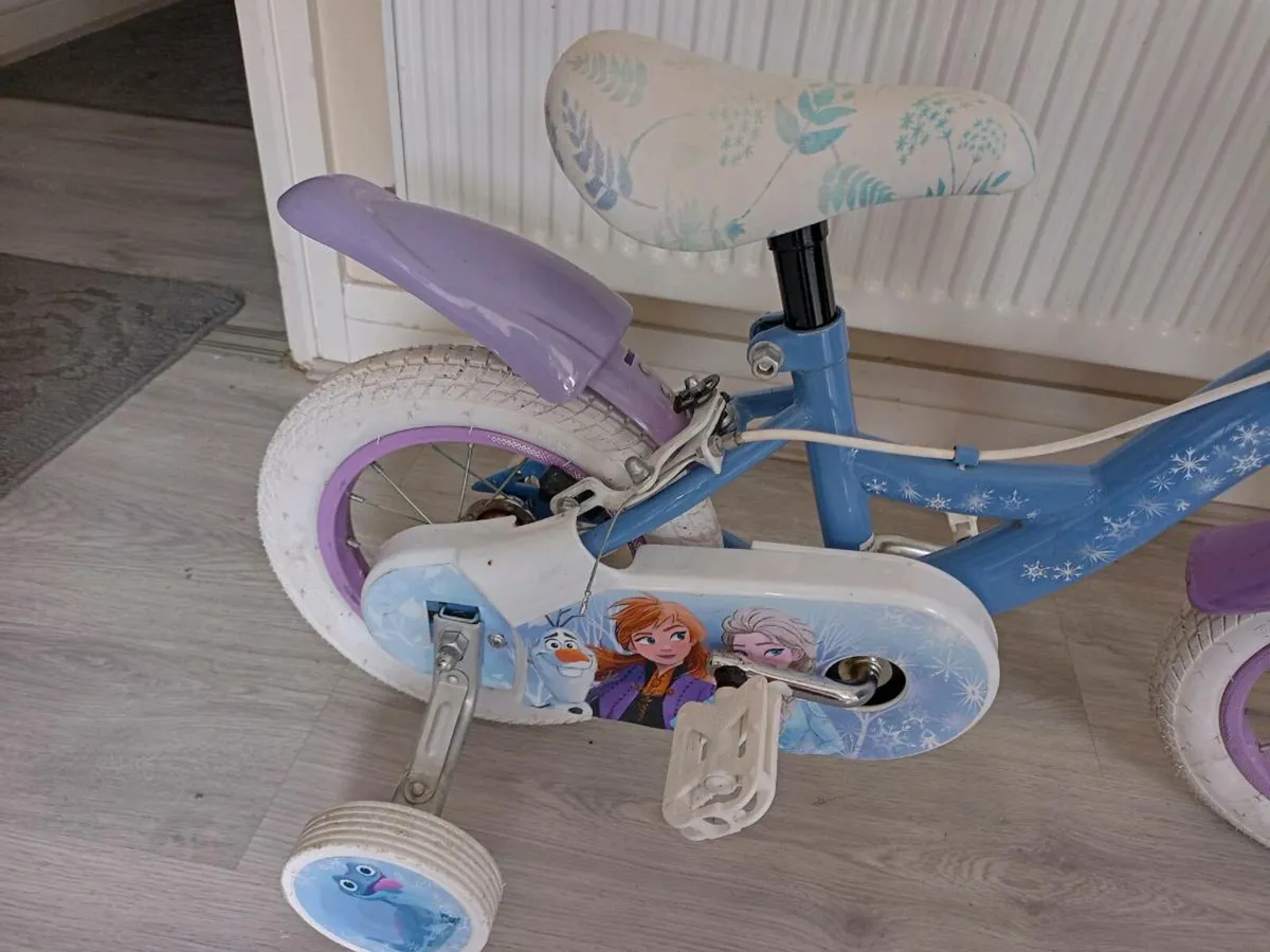 Kids bike size 12 inch wheels. - Image 3