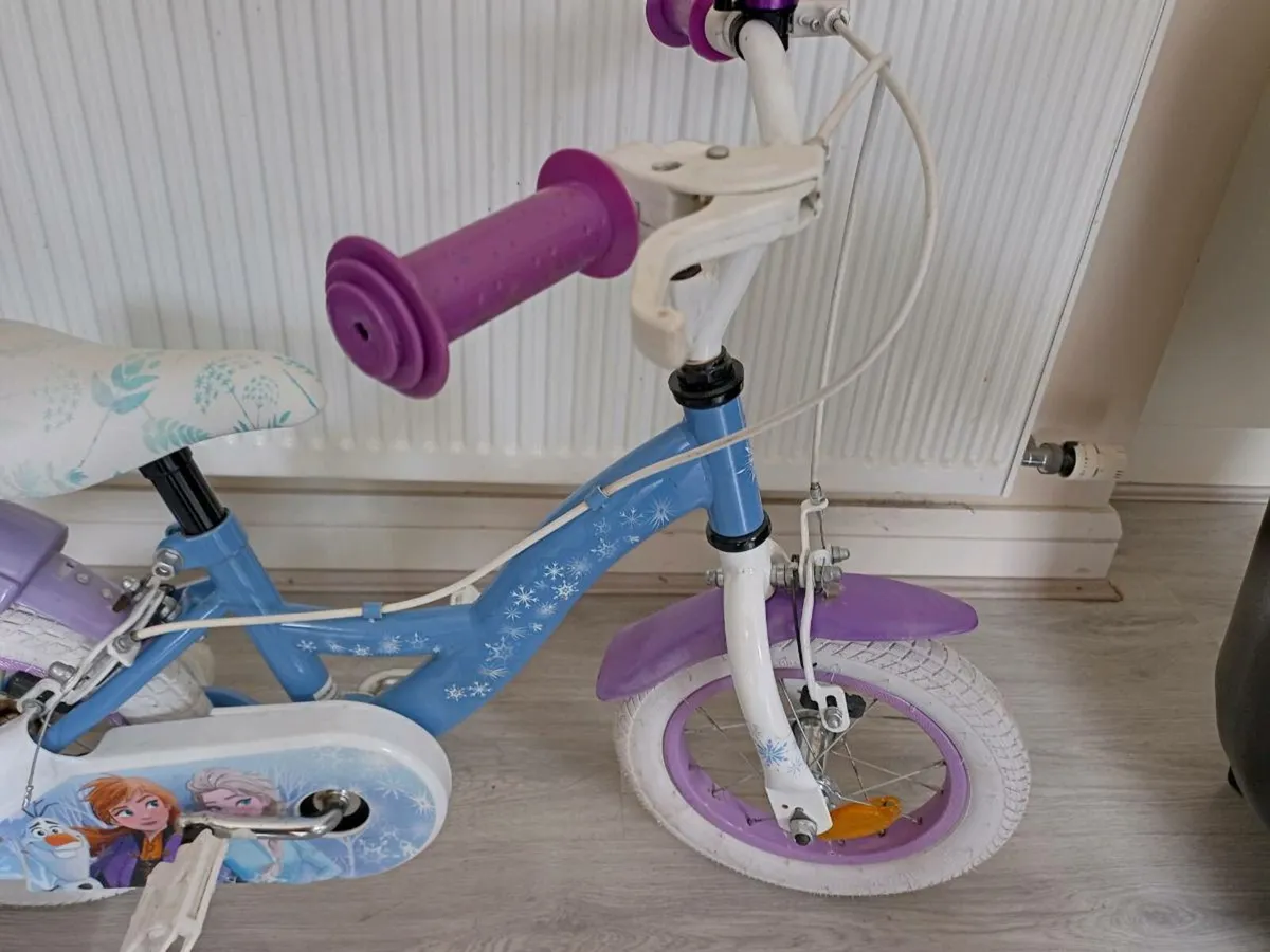 Kids bike size 12 inch wheels. - Image 4