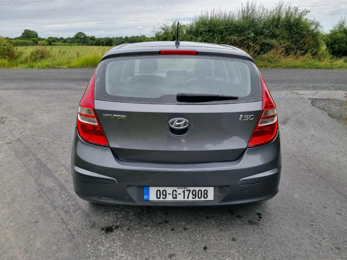 Automatic Hyundai I30 Diesel New Nct - Image 4