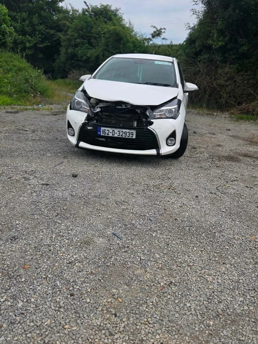 162 toyota yaris - Image 2
