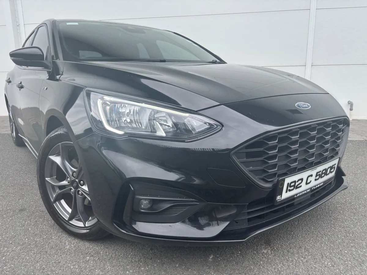 2019 FORD FOCUS ST-LINE 1.5D 5DOOR - Image 1