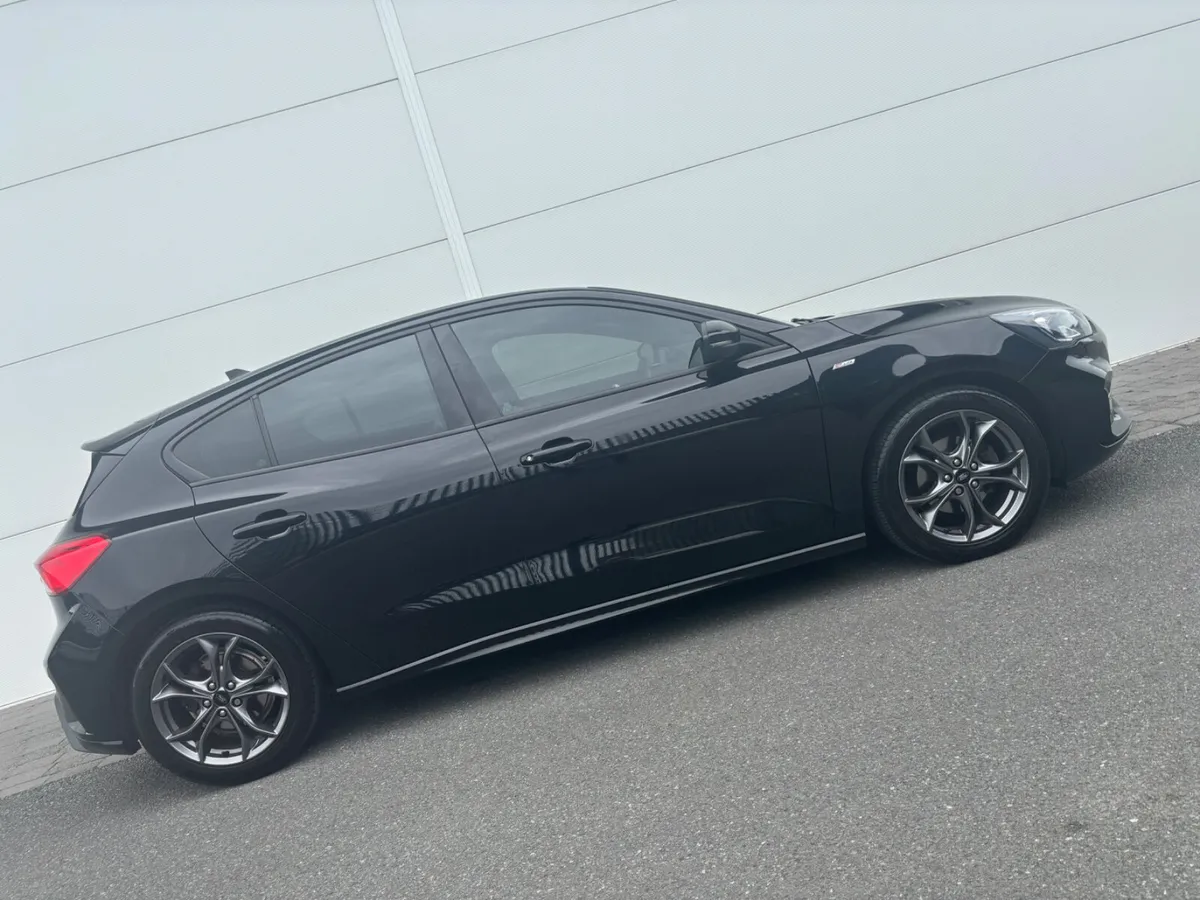 2019 FORD FOCUS ST-LINE 1.5D 5DOOR - Image 3