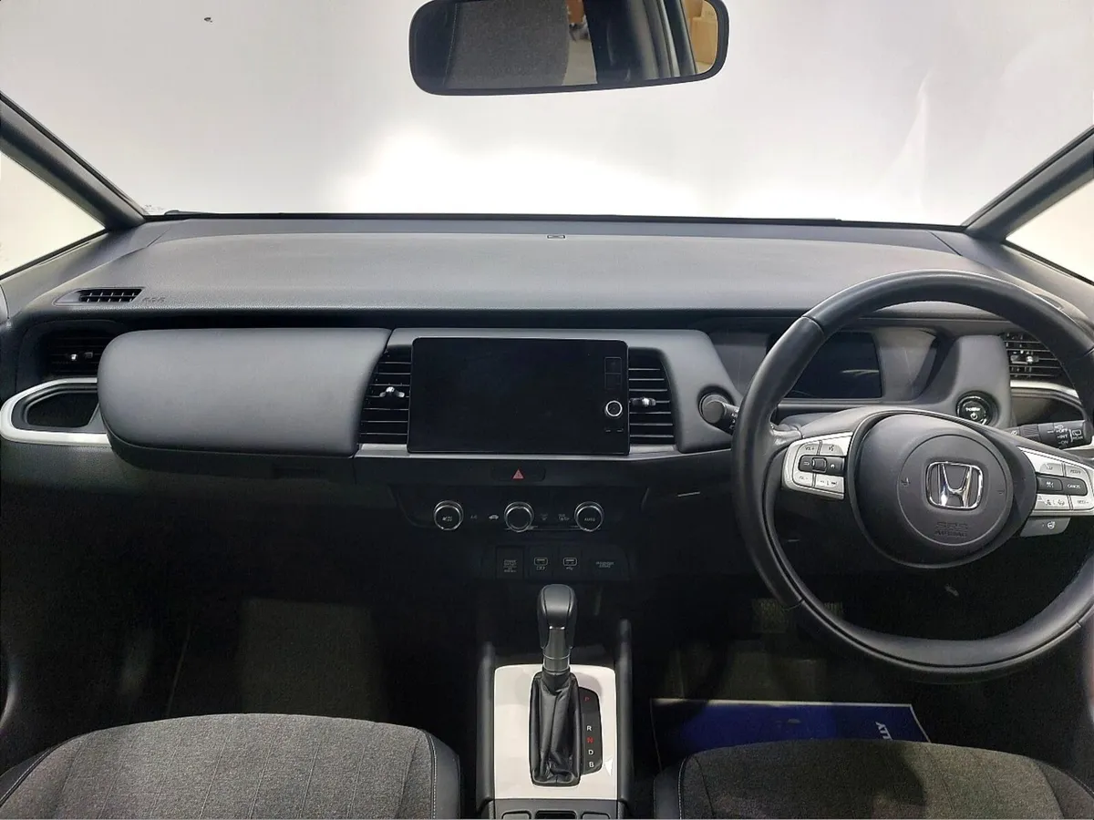 Honda Jazz Hatchback EX - Image 4