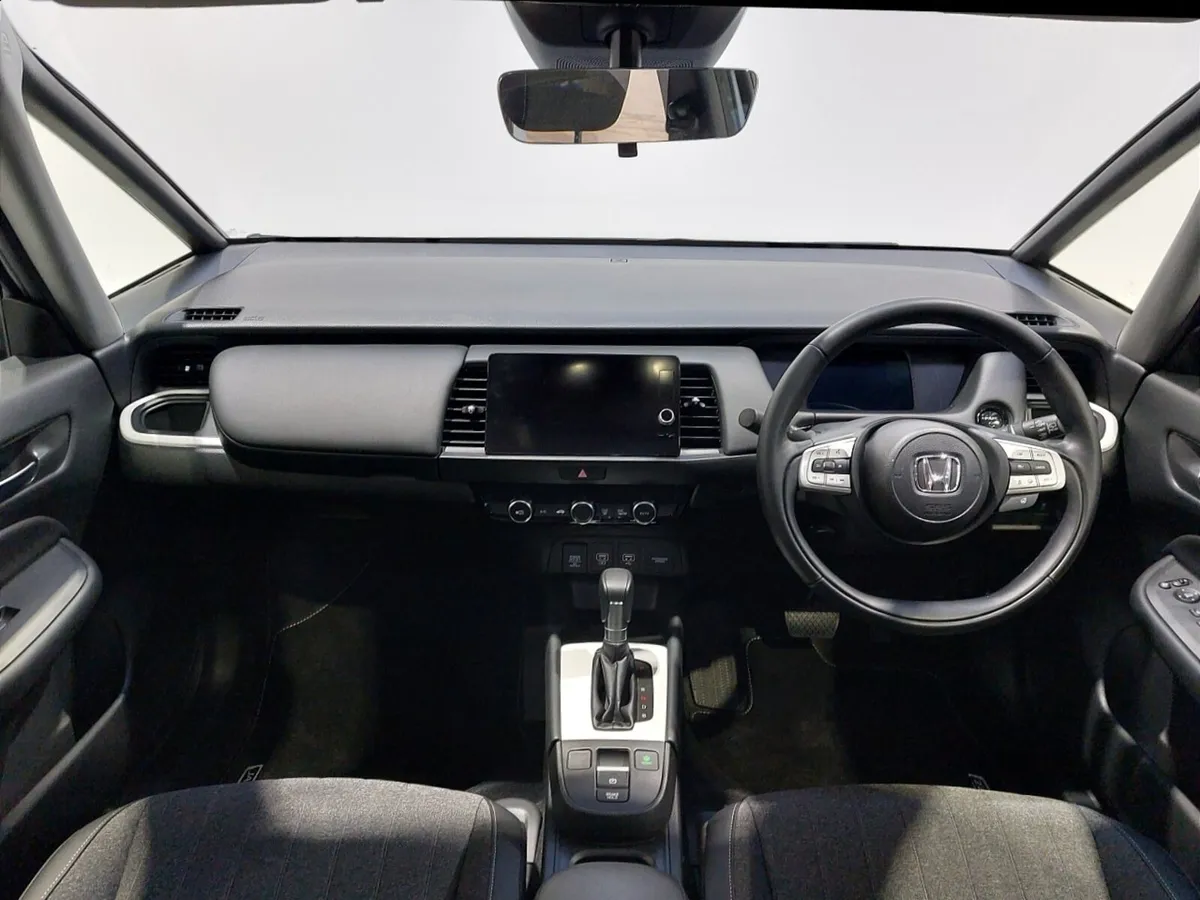 Honda Jazz Hatchback Advance - Image 4