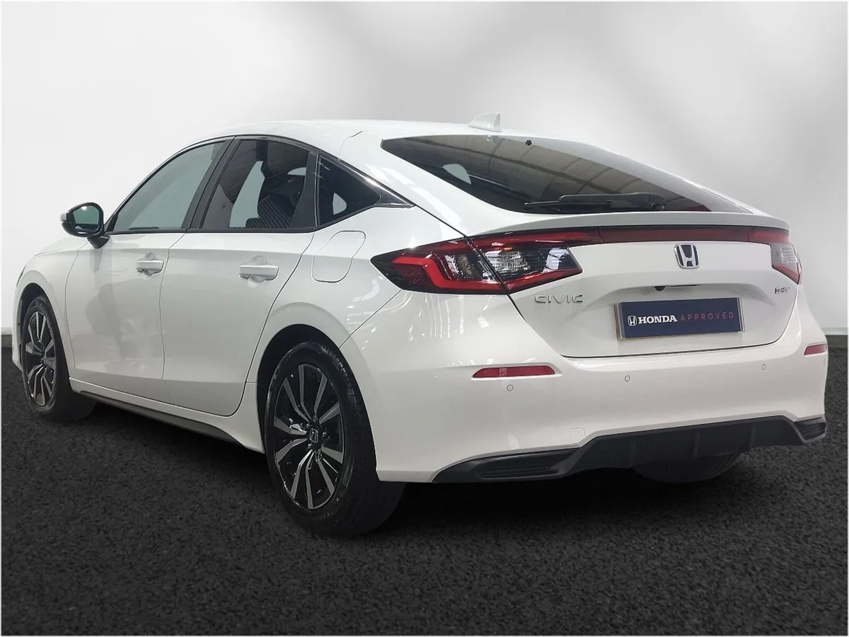 Honda Civic Hatchback Elegance - Image 3