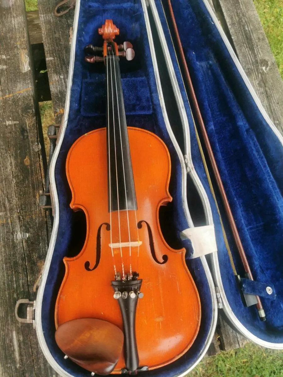 Old half size German violin - Image 1