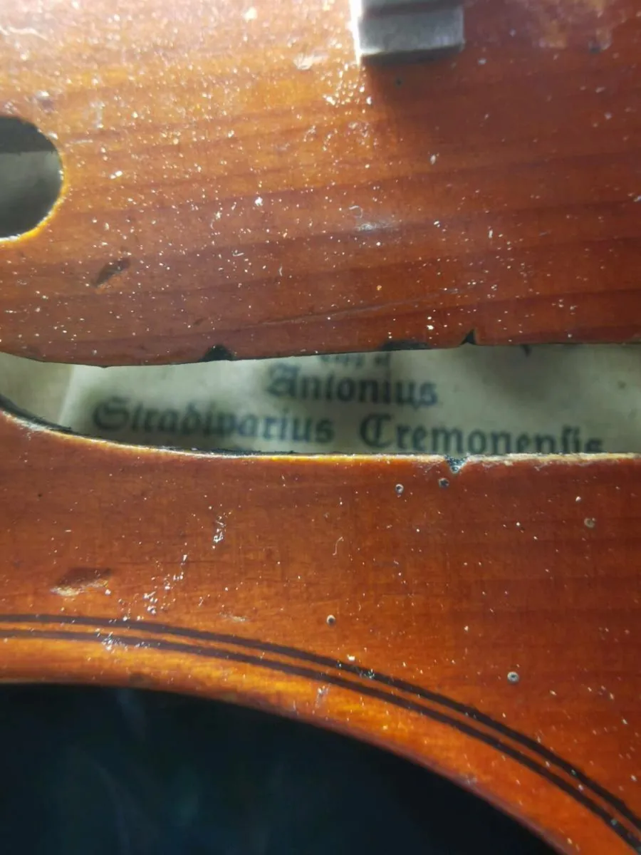 Old half size German violin - Image 2