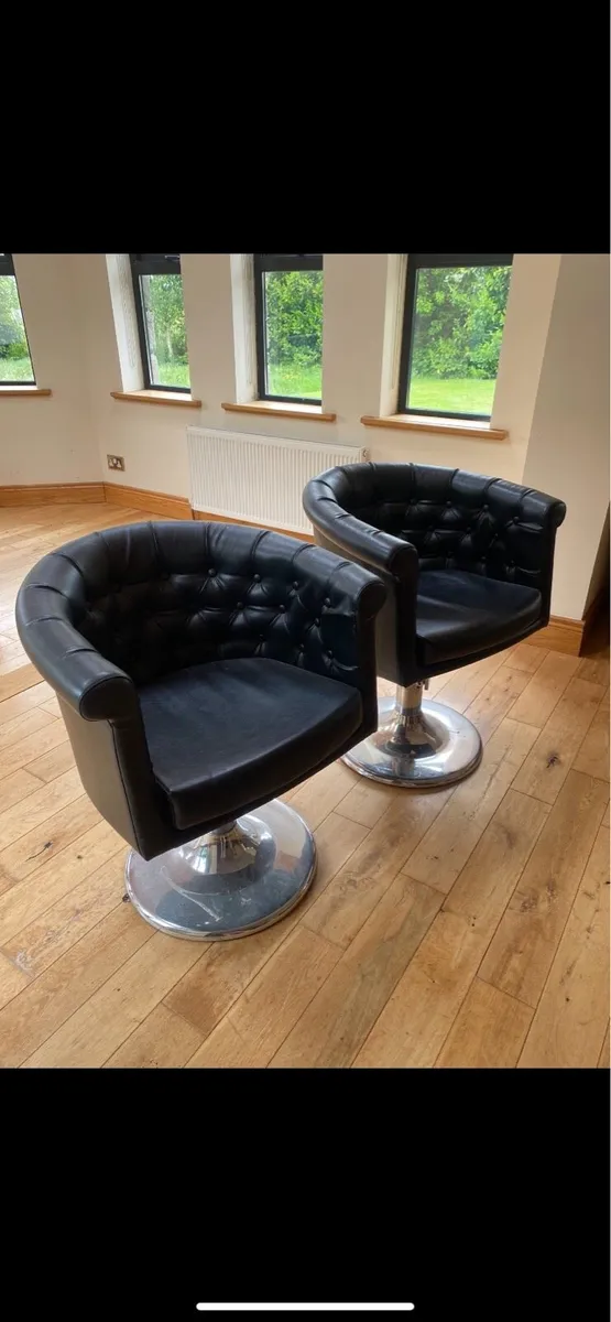 Salon Hairdressing Chairs