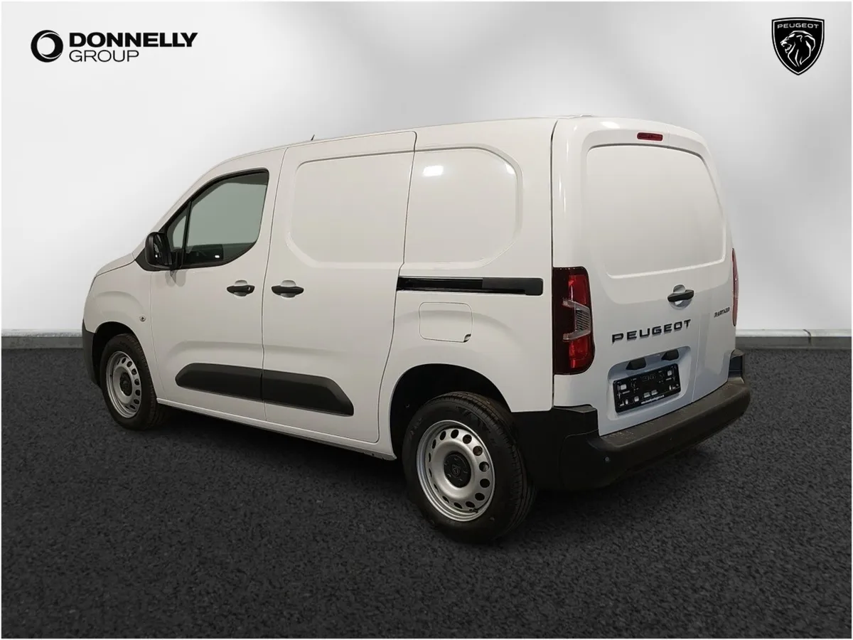 Peugeot Partner Standard Diesel Professional - Image 2