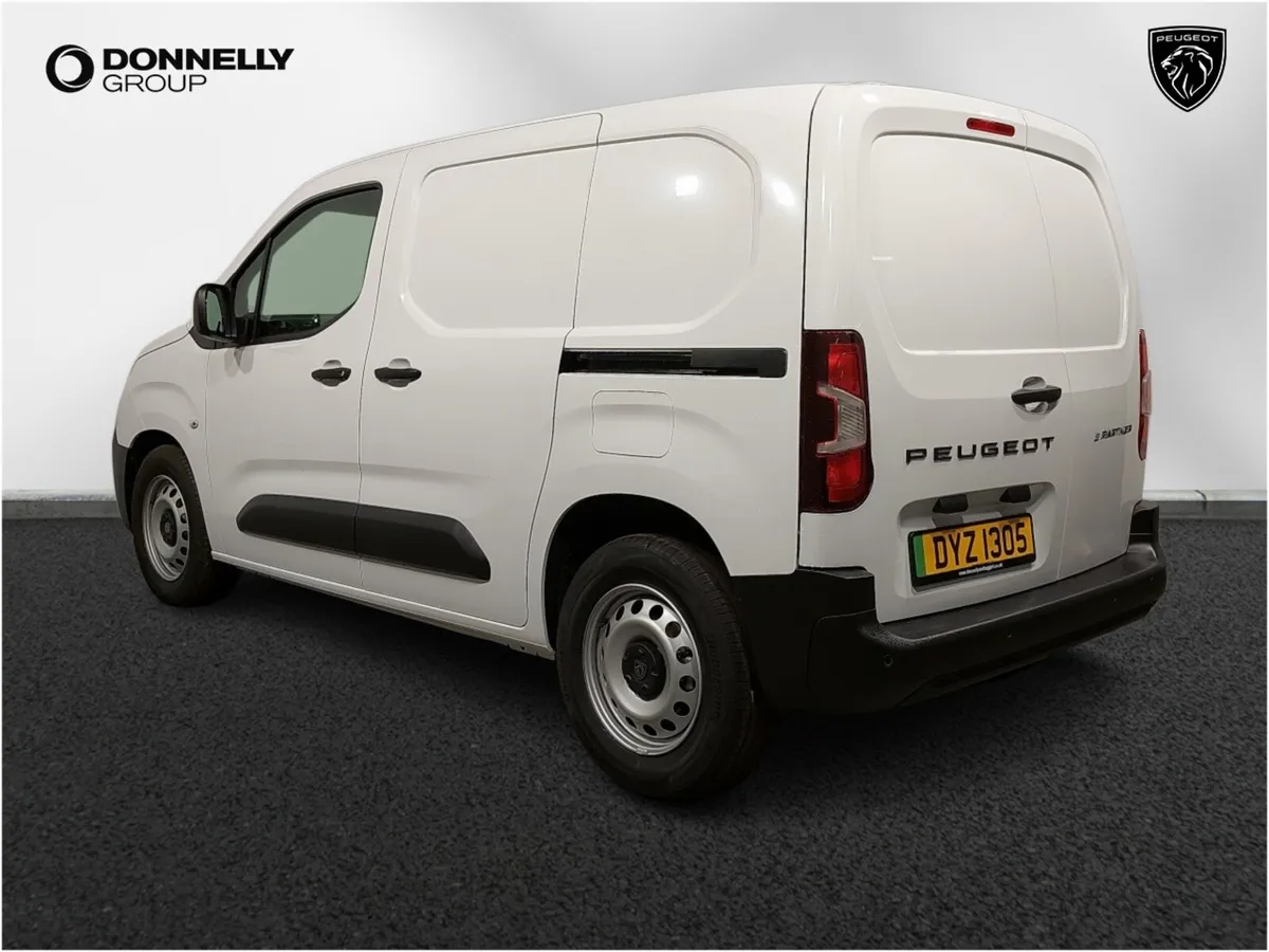 Peugeot Partner E- Standard Professional - Image 2