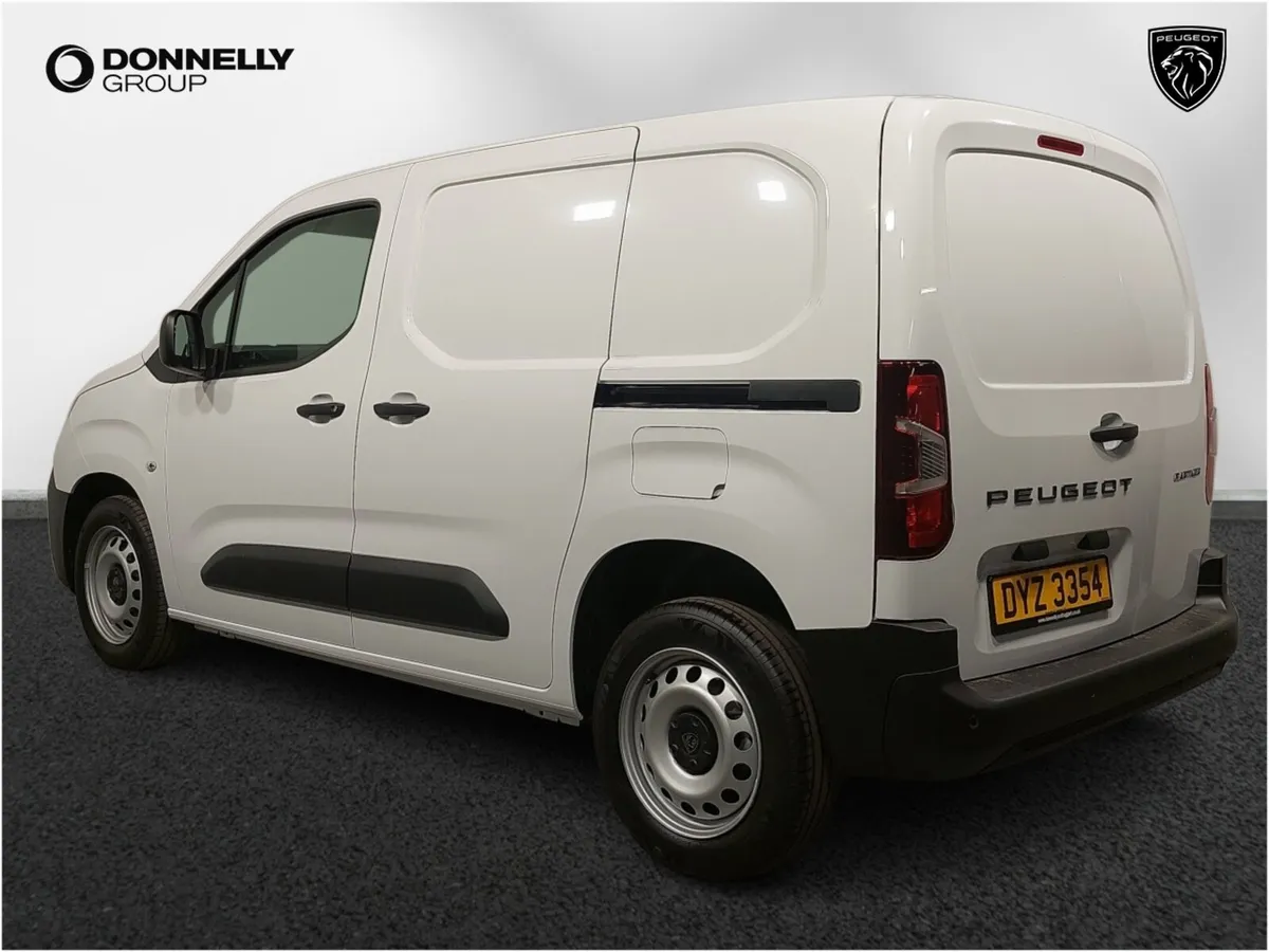 Peugeot Partner Standard Diesel Professional - Image 2