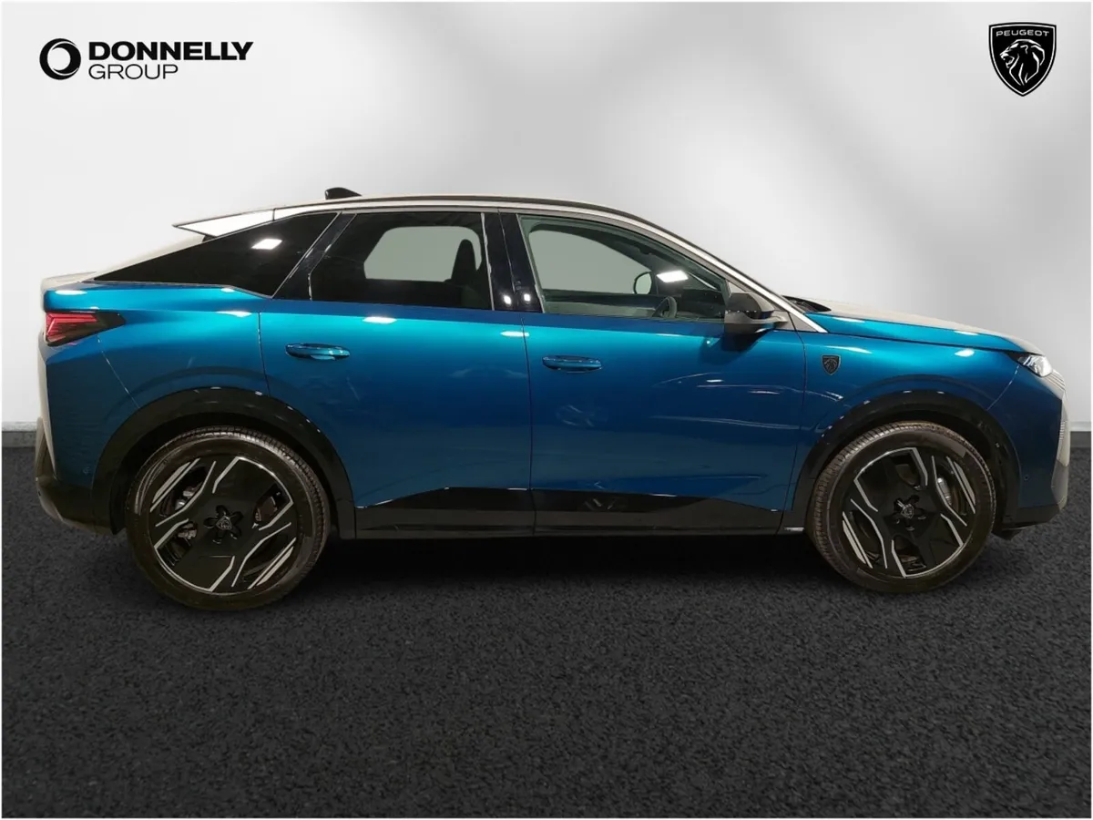 Peugeot 3008 E- Electric Estate GT - Image 3