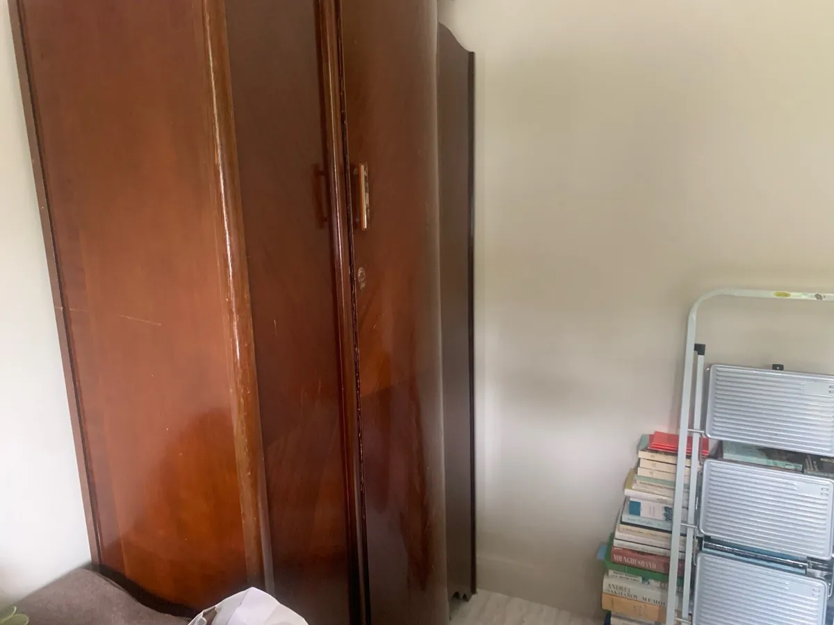 Wardrobe - Image 3