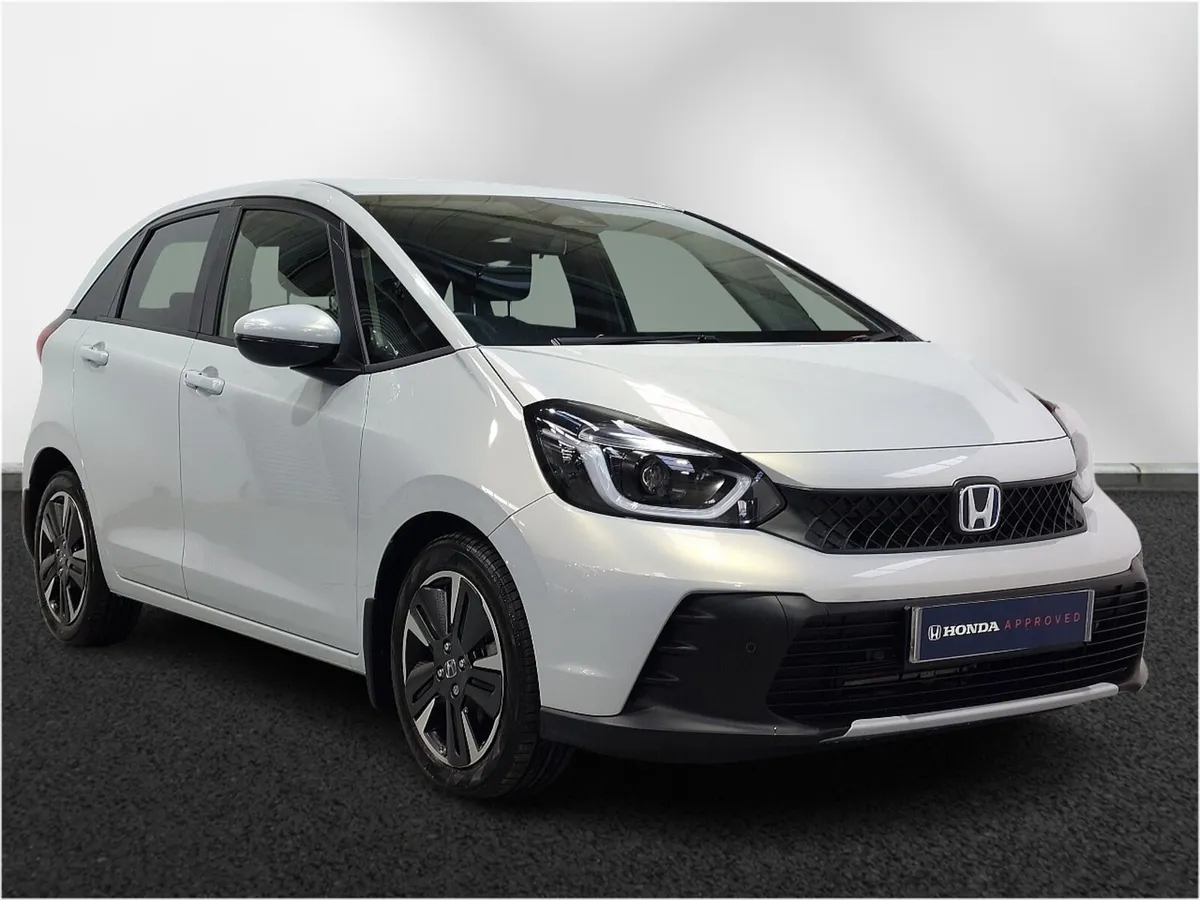 Honda Jazz Hatchback Advance - Image 1