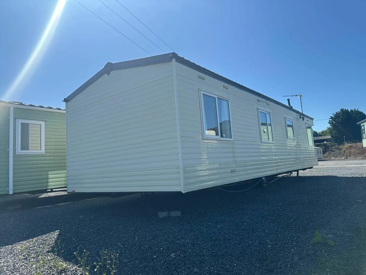 Mobile home - Image 1