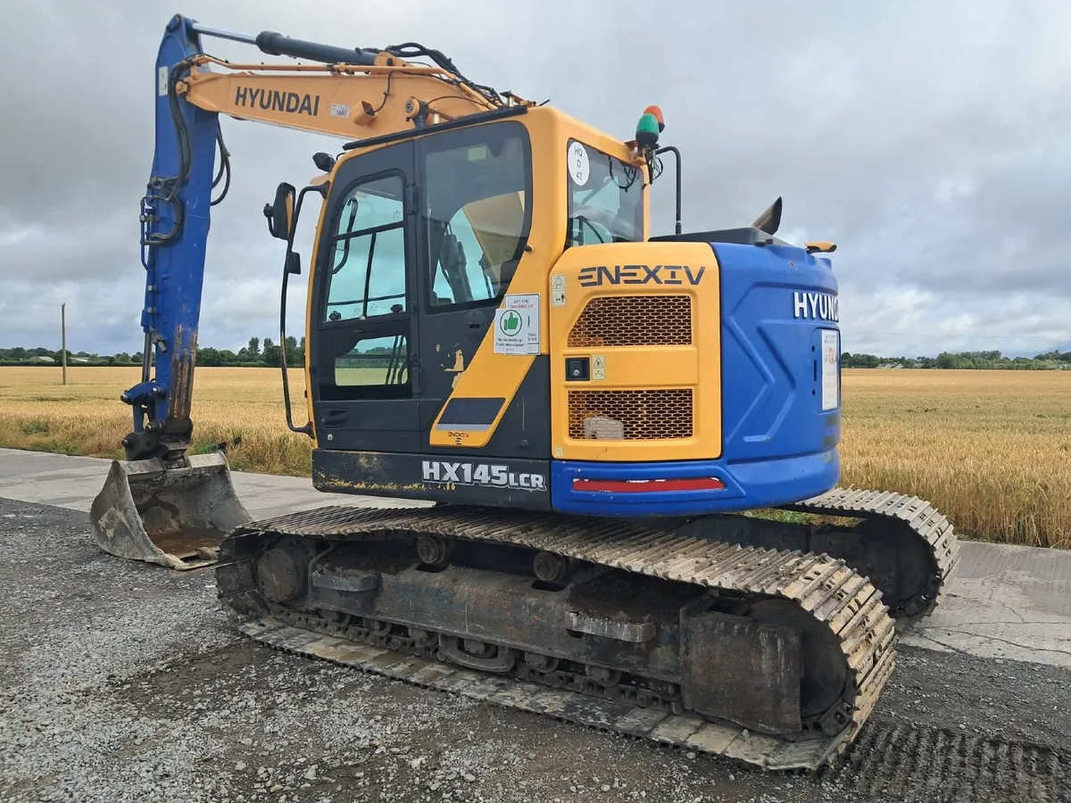 2017 Hyundai HX145 LCR  Excavator - Image 3