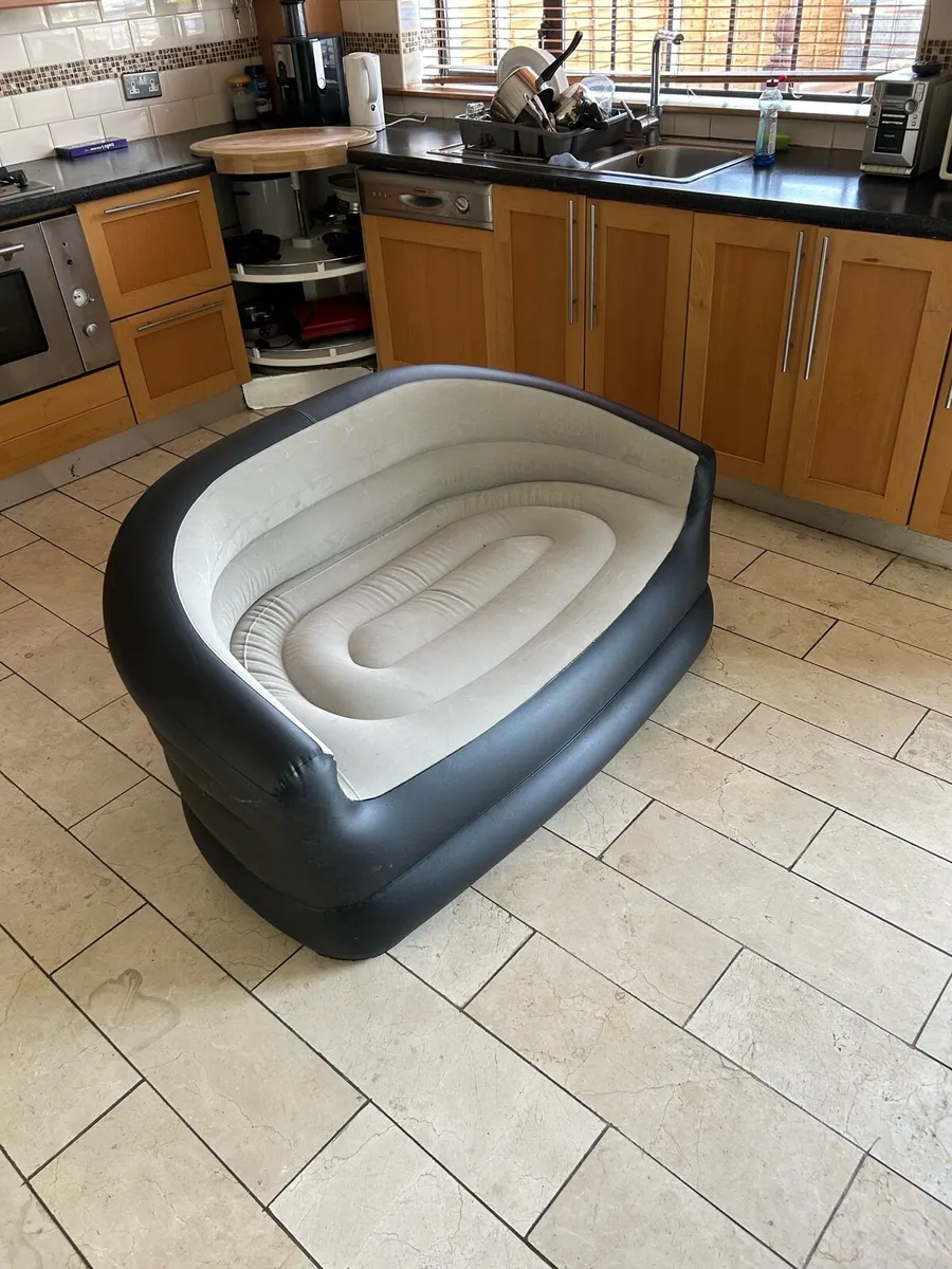 Inflatable double couch - Image 1