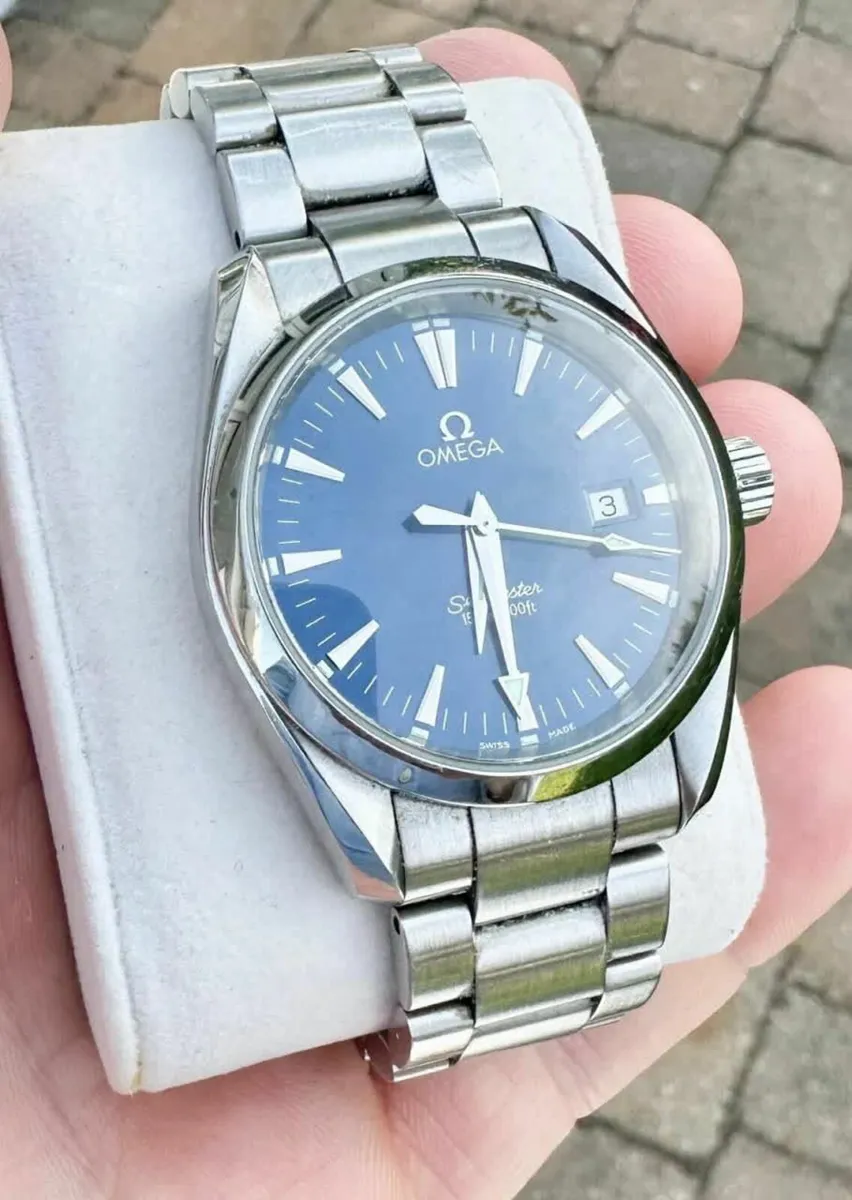 A GENTS QUARTZ OMEGA AQUA TERRA BRACELET WATCH - Image 2