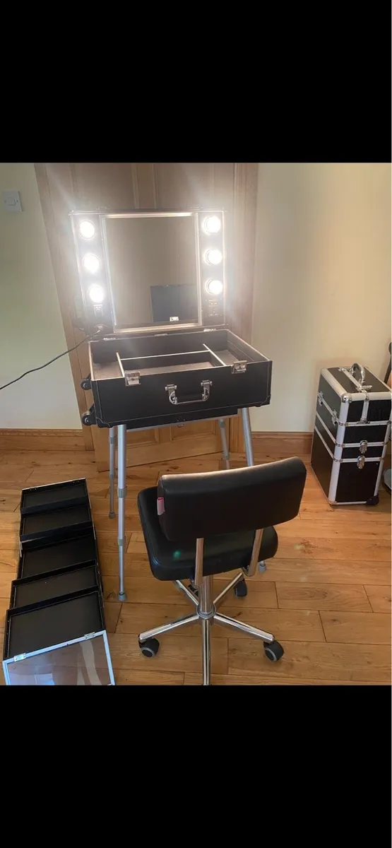 Makeup Artist/Hair/Personal - Image 2