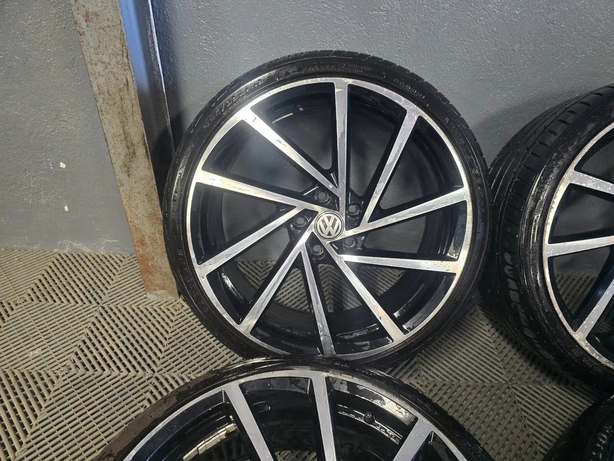 19" Volkswagen Spielberg Style - Image 4