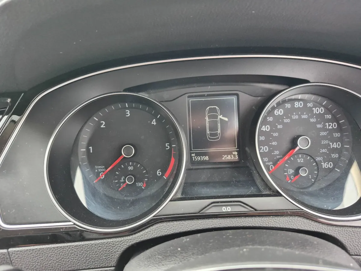 Volkswagen Passat 2016 - Image 3